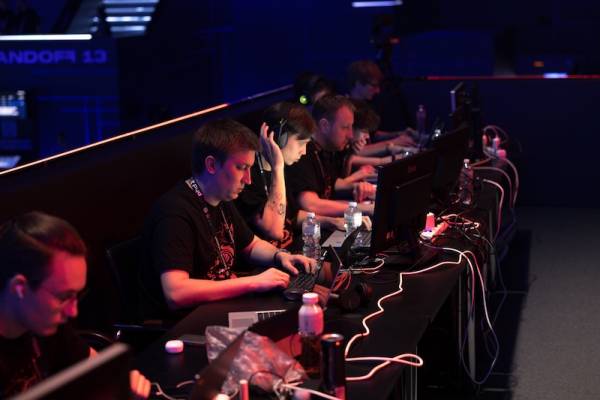 Команда GISCYBERTEAM Junior — в лидерах на кибербитве Standoff