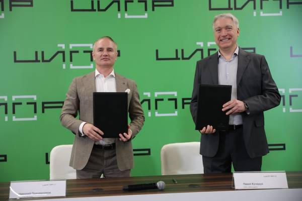 Российский универсальный контроллер INSPARK PRO под управлением российской ОС Astra Linux