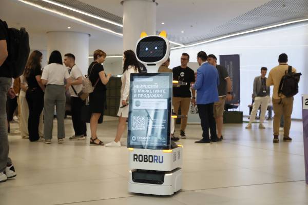 В Москве в Кластере «Ломоносов» успешно завершилась бизнес-конференция TECH WEEK 2025, посвящённая искусственному интеллекту и технологиям для бизнеса