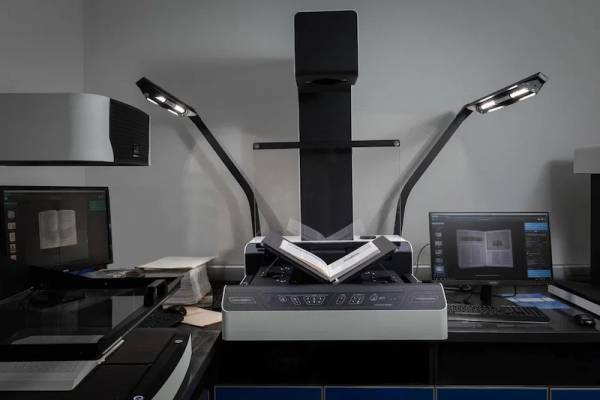 ЭЛАР представил современные технологии профессиональной оцифровки на семинаре БЕН РАН