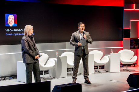 «В 2026 году бизнесу нужна киберустойчивость, а не кибербезопасность» — вице-президент OCS Максим Фесенко на форуме «IT-Ось 2026»